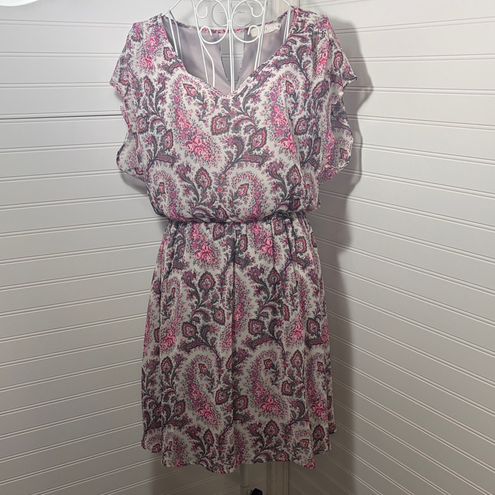 Lush Pink and Gray Paisley V-Neck Midi Dress